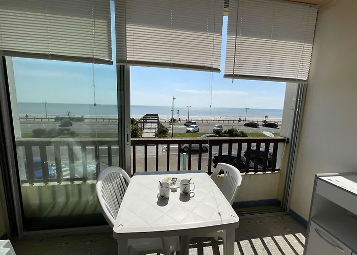 En Bord De Avec Balcon Et Parking - Fr-1-224c-334 * Saint-Jean-de-Monts