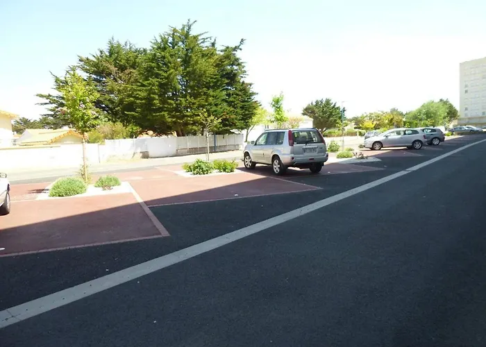 En Bord De Avec Balcon Et Parking - Fr-1-224c-334 Saint-Jean-de-Monts