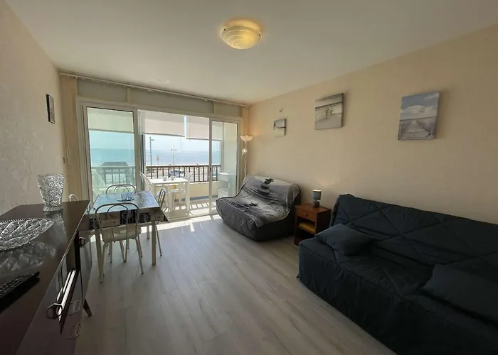 En Bord De Avec Balcon Et Parking - Fr-1-224c-334 *