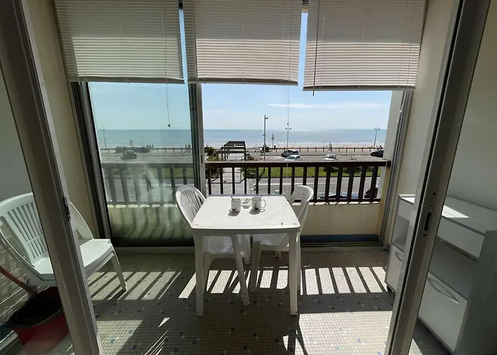 En Bord De Avec Balcon Et Parking - Fr-1-224c-334 아파트 생장드몽